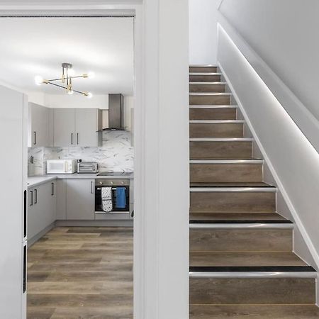 Appartamento Shard View 2Br Next Tower Bridge Londra Esterno foto