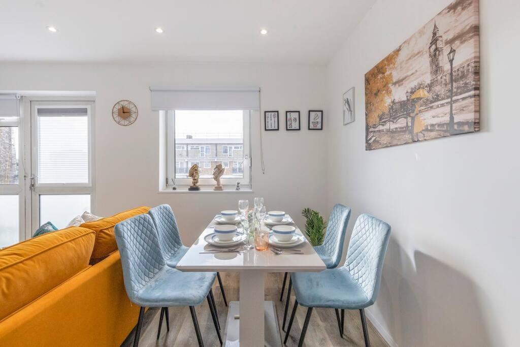 Appartamento Shard View 2Br Next Tower Bridge Londra Esterno foto