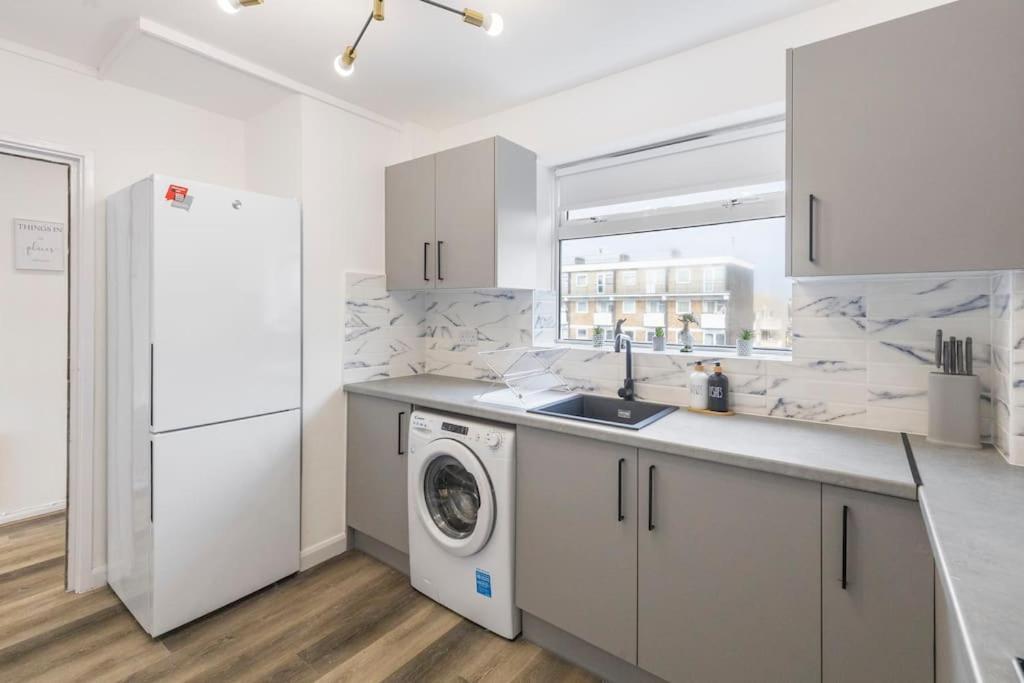 Appartamento Shard View 2Br Next Tower Bridge Londra Esterno foto